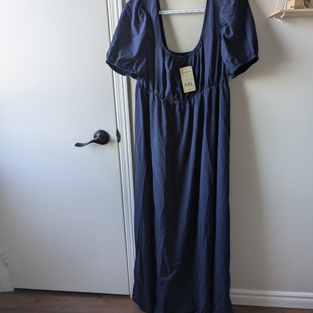 BNWT Plus Size Elegant Navy Blue Maxi Dress